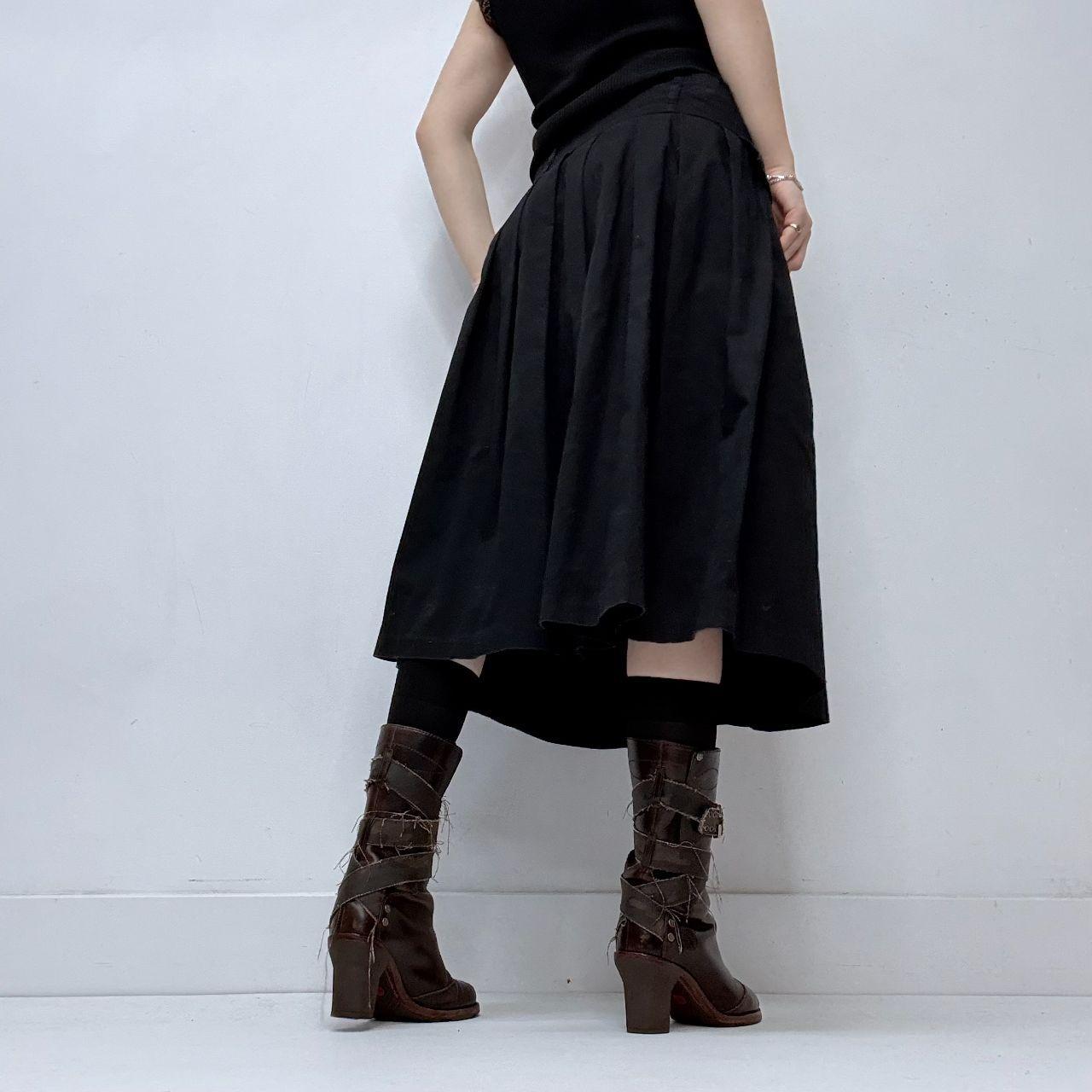 Pleated black flare skirt