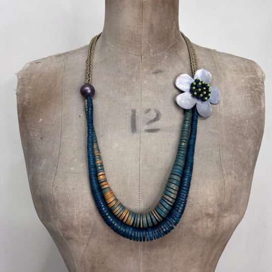 Long beaded flower necklace