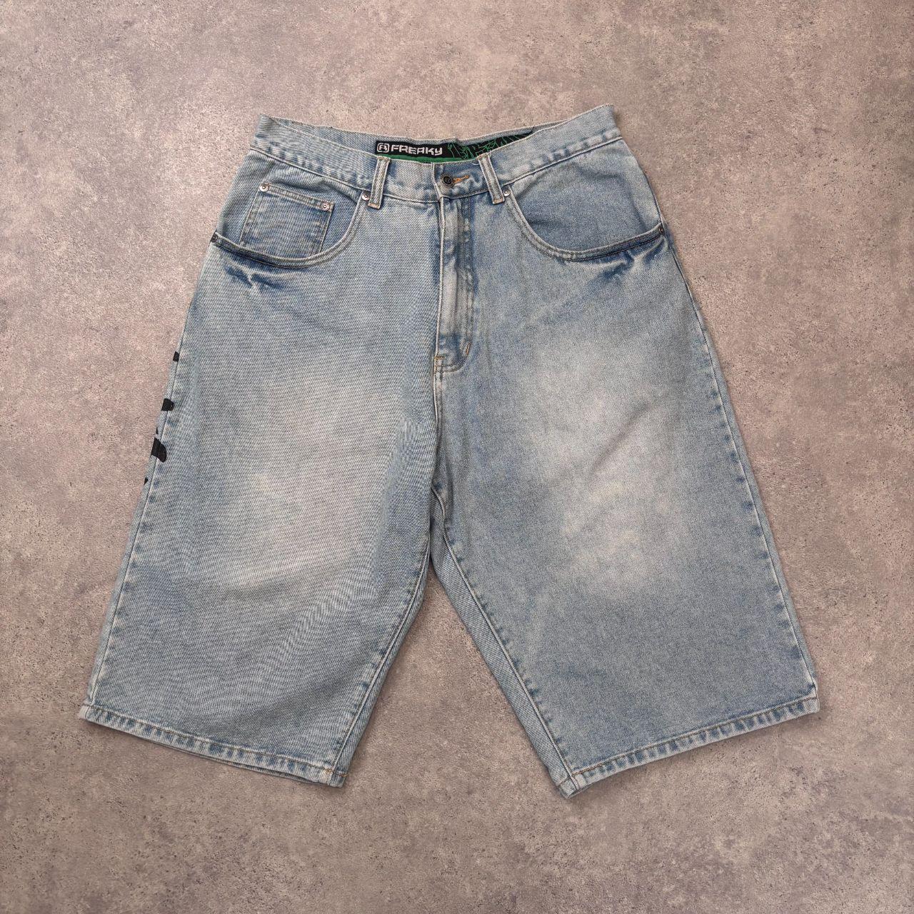 Oversized distressed denim baggy jorts