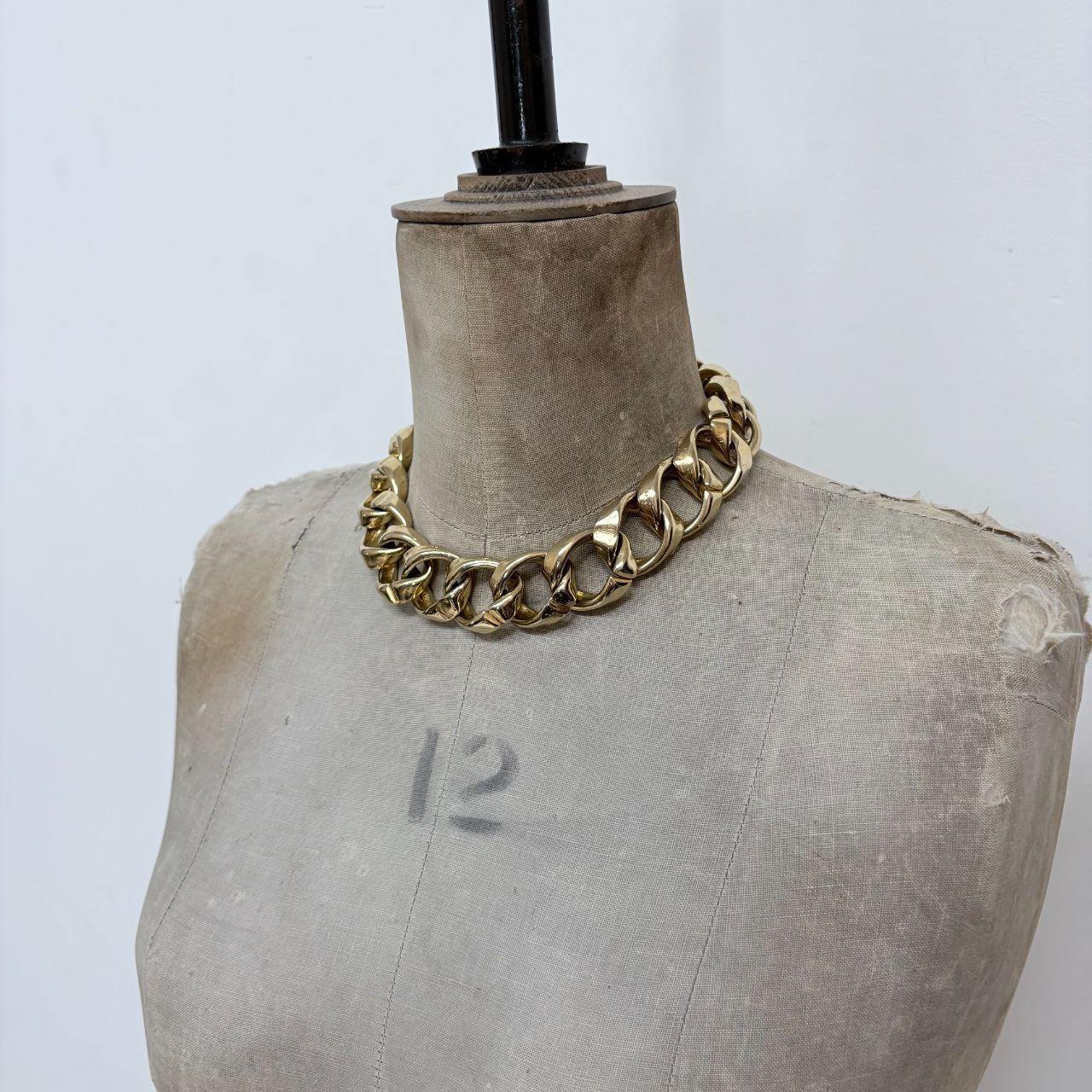 Oversized chunky gold chain necklace