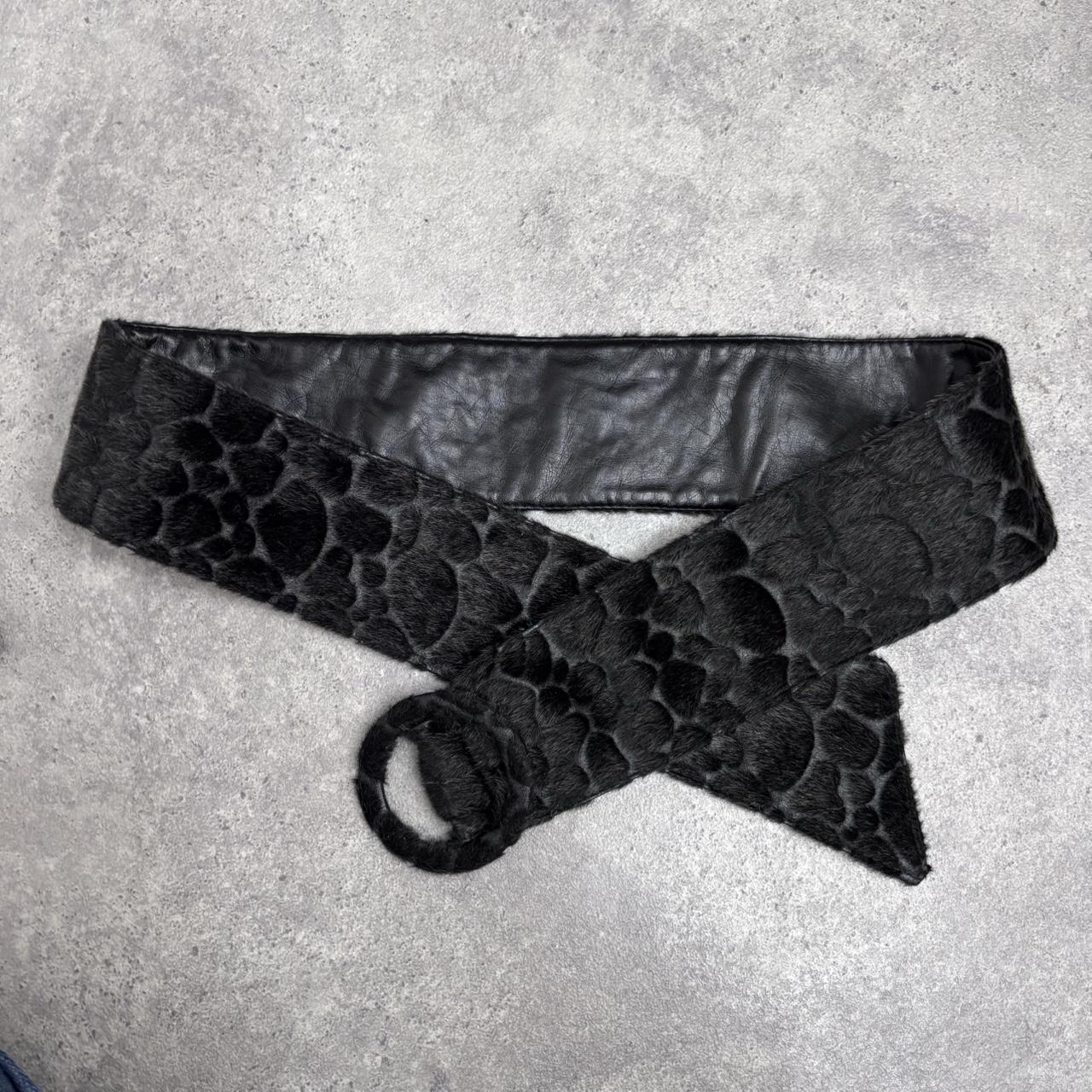 Black fur oversized leather belt