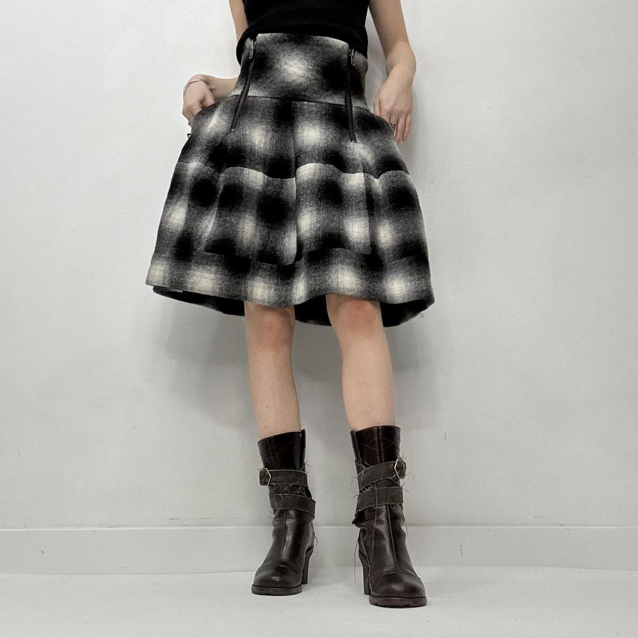Black checked puff structured skirt