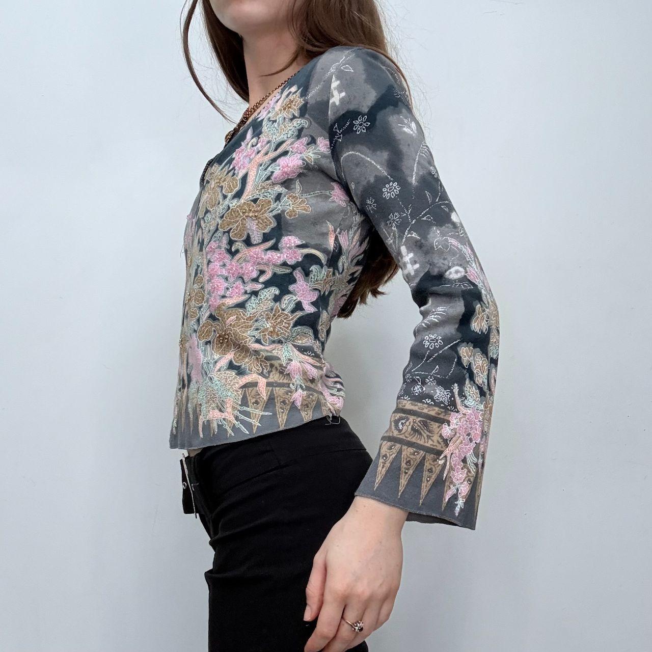 Graphic floral patterned flared top