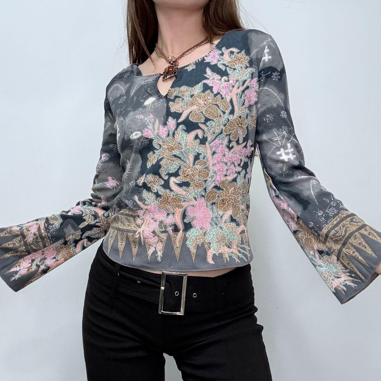 Graphic floral patterned flared top