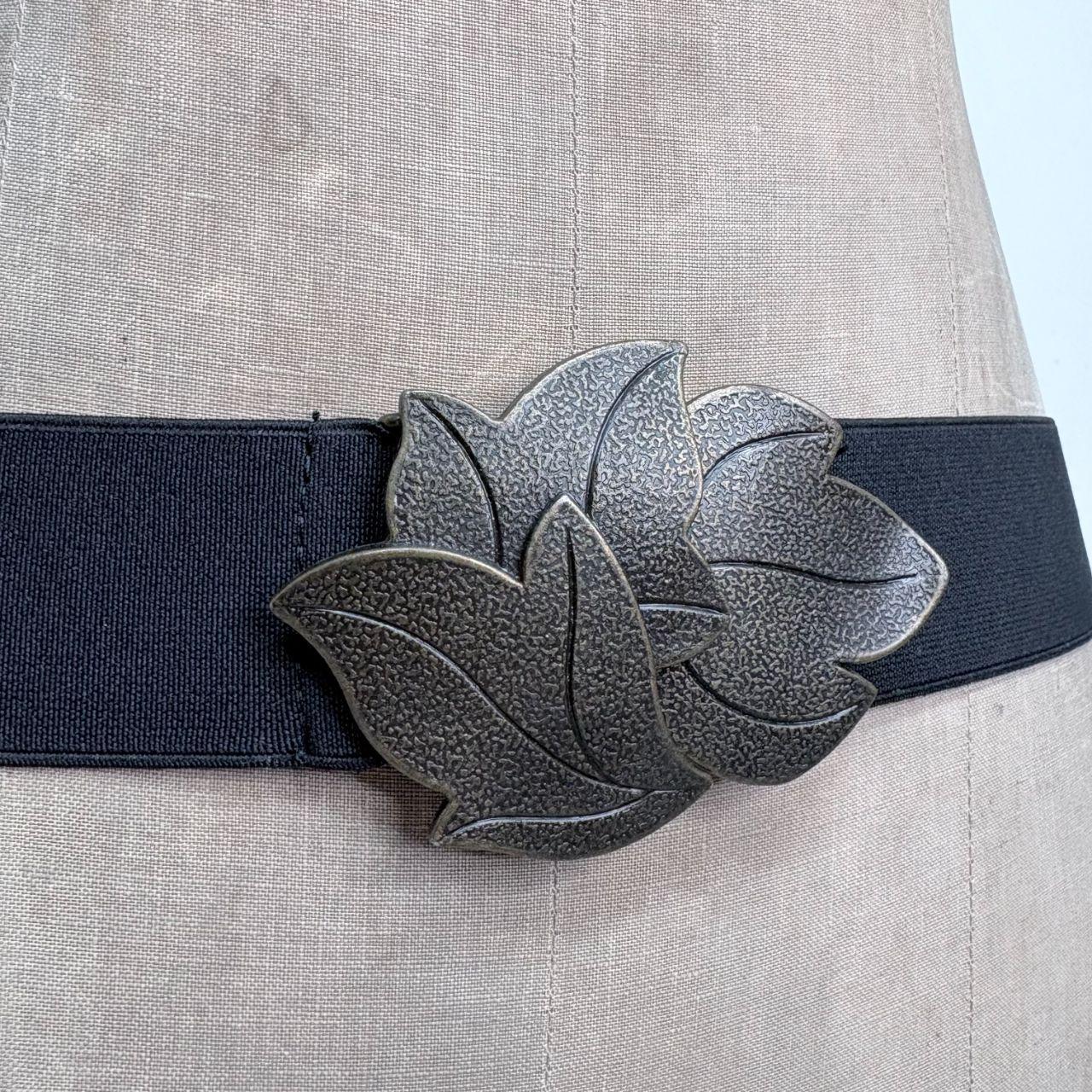 Black stretch metal buckle belt