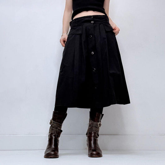 Pleated black flare skirt