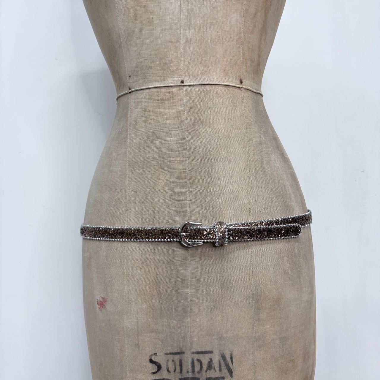 Thin silver giltter belt