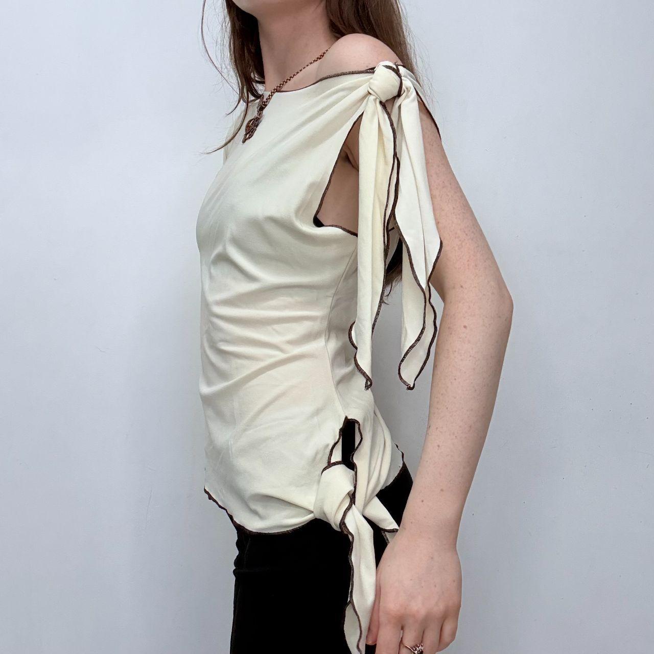 Asymmetric flutter jersey flared top