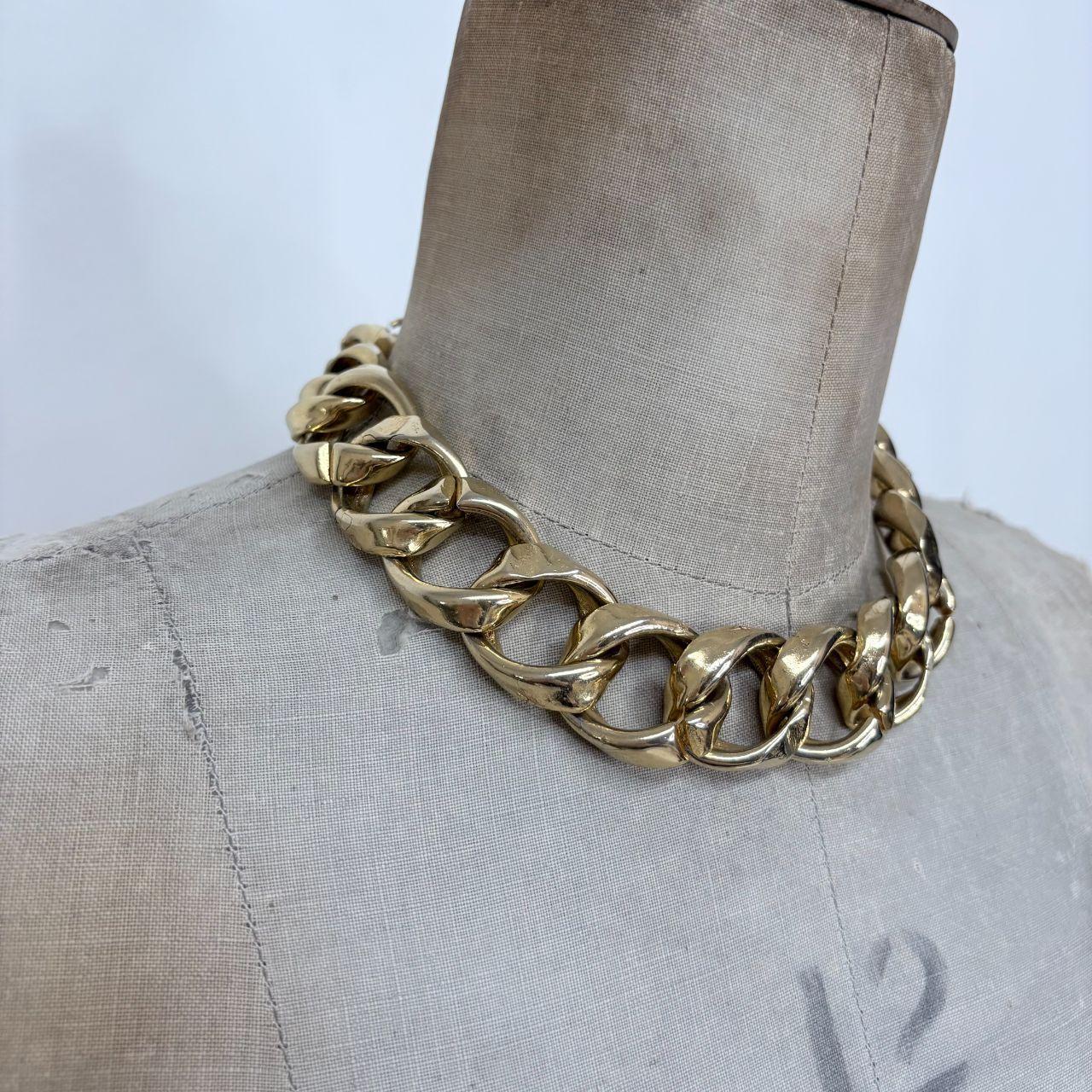 Oversized chunky gold chain necklace