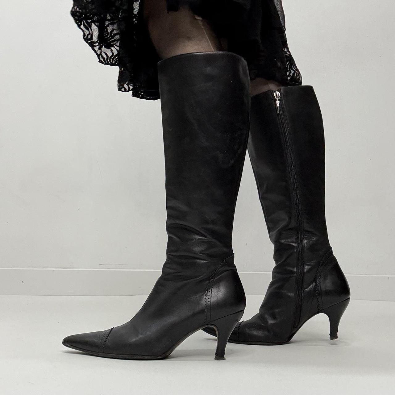 Black kitten heel boots