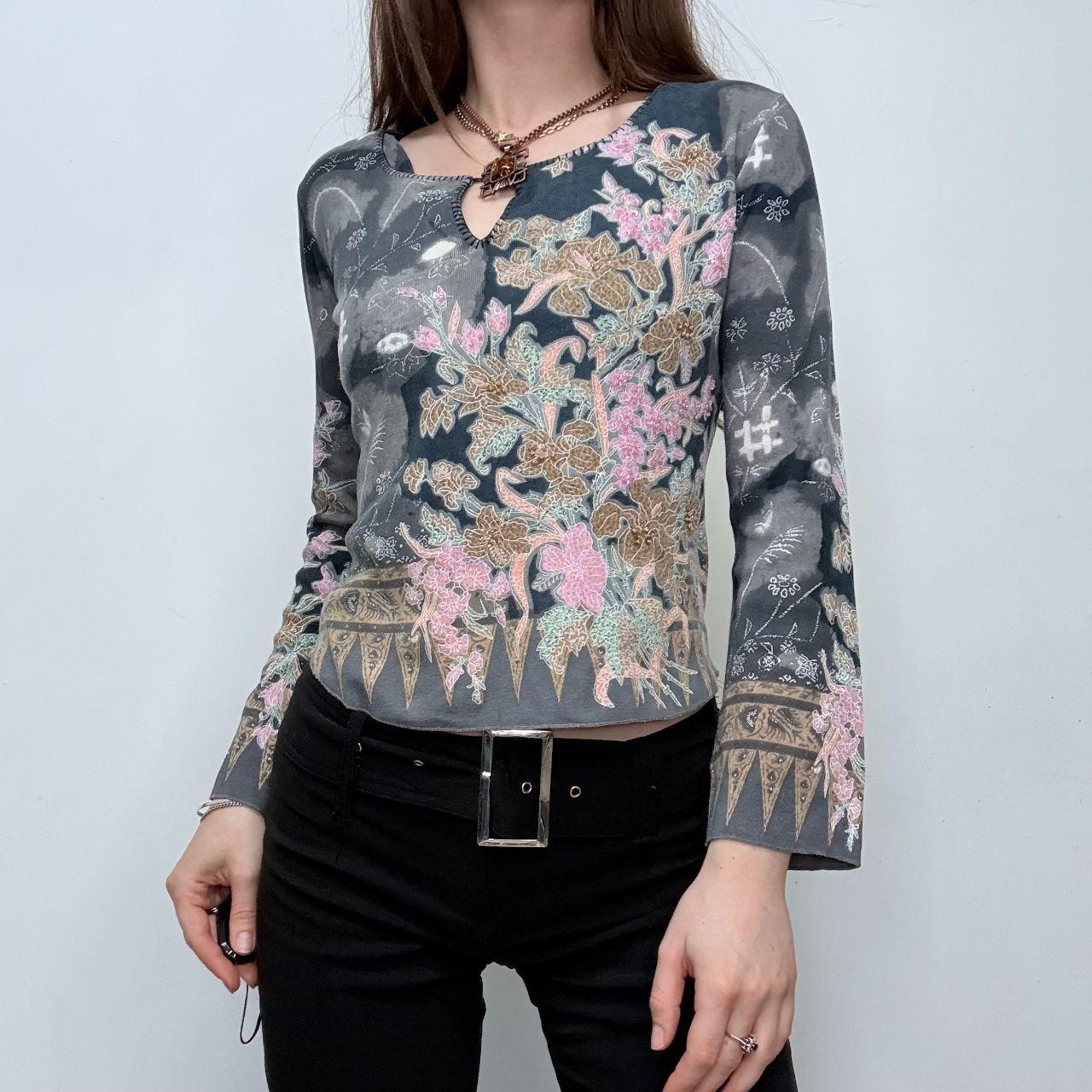 Graphic floral patterned flared top