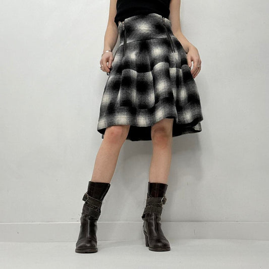 Black checked puff structured skirt