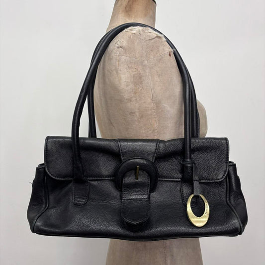 Black leather chunky baguette bag