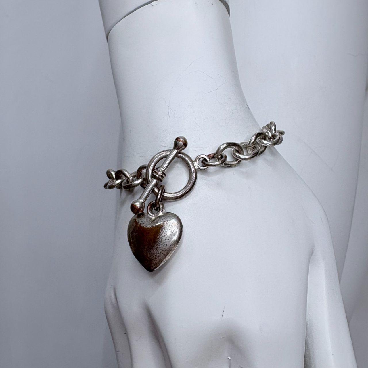 Chunky silver chain love heart bracelt