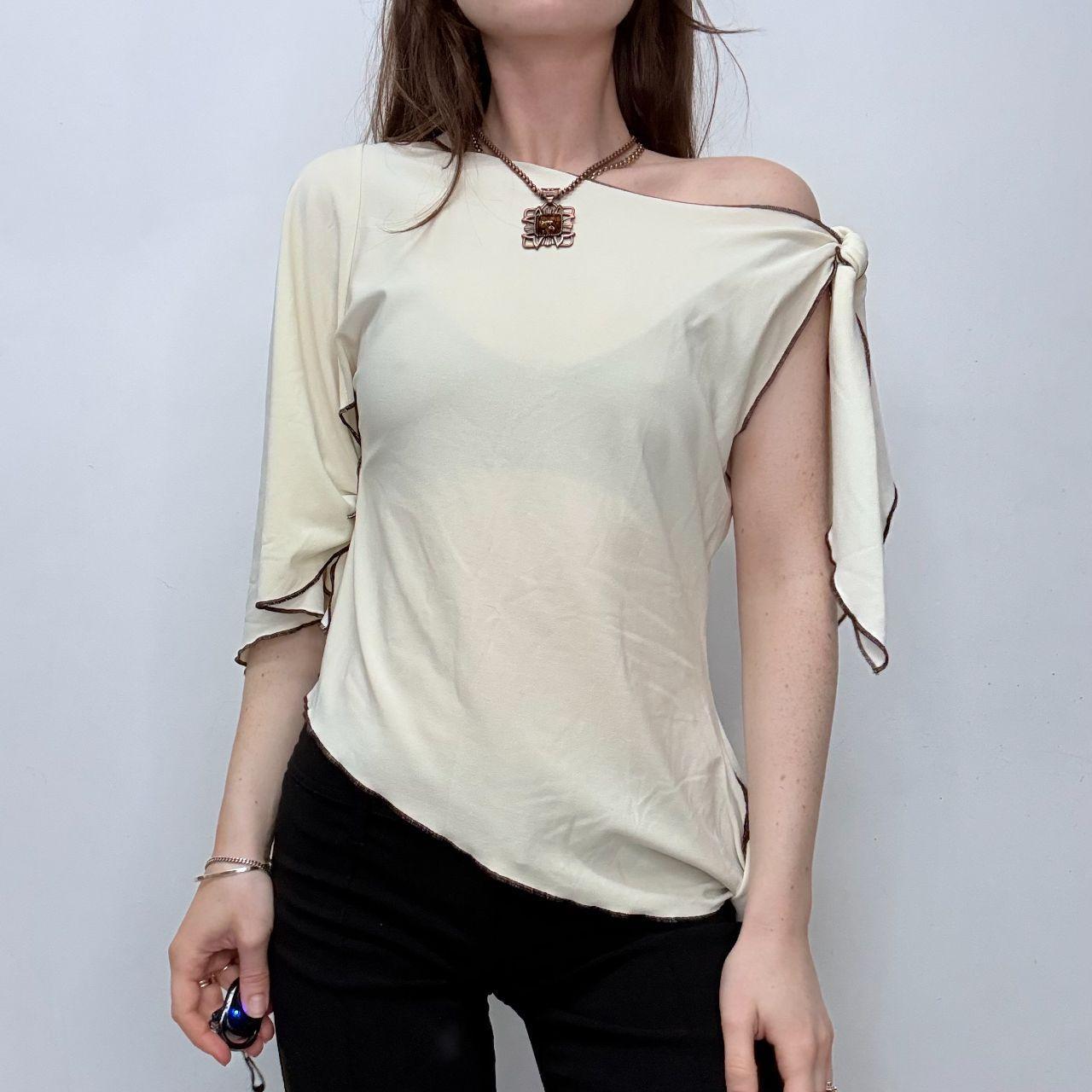 Asymmetric flutter jersey flared top