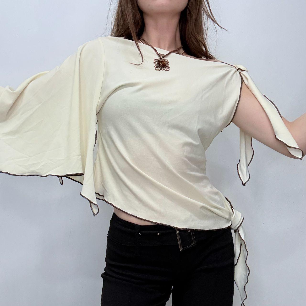Asymmetric flutter jersey flared top