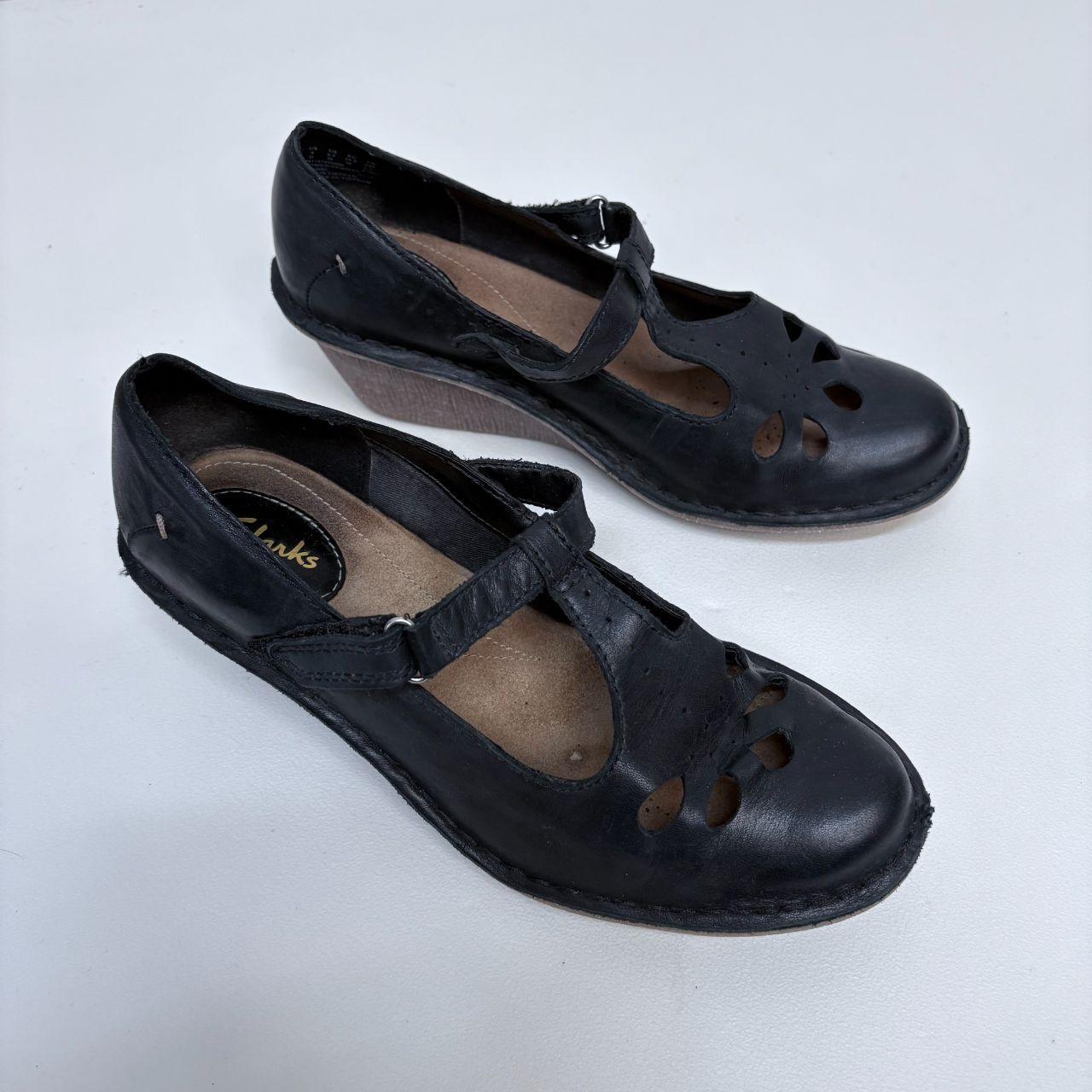 Black mary janes shoes