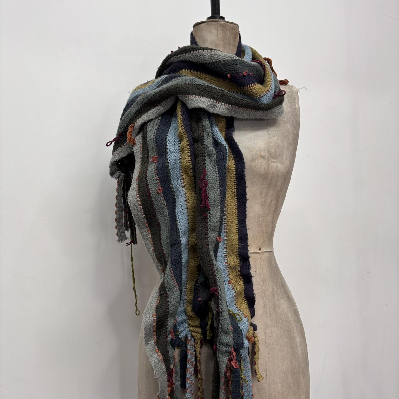 Striped wool knit scarf
