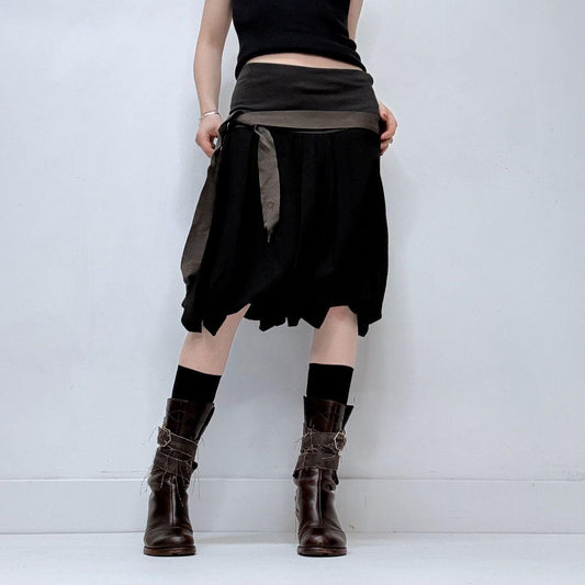 Low rise thick waistband cop copine skirt