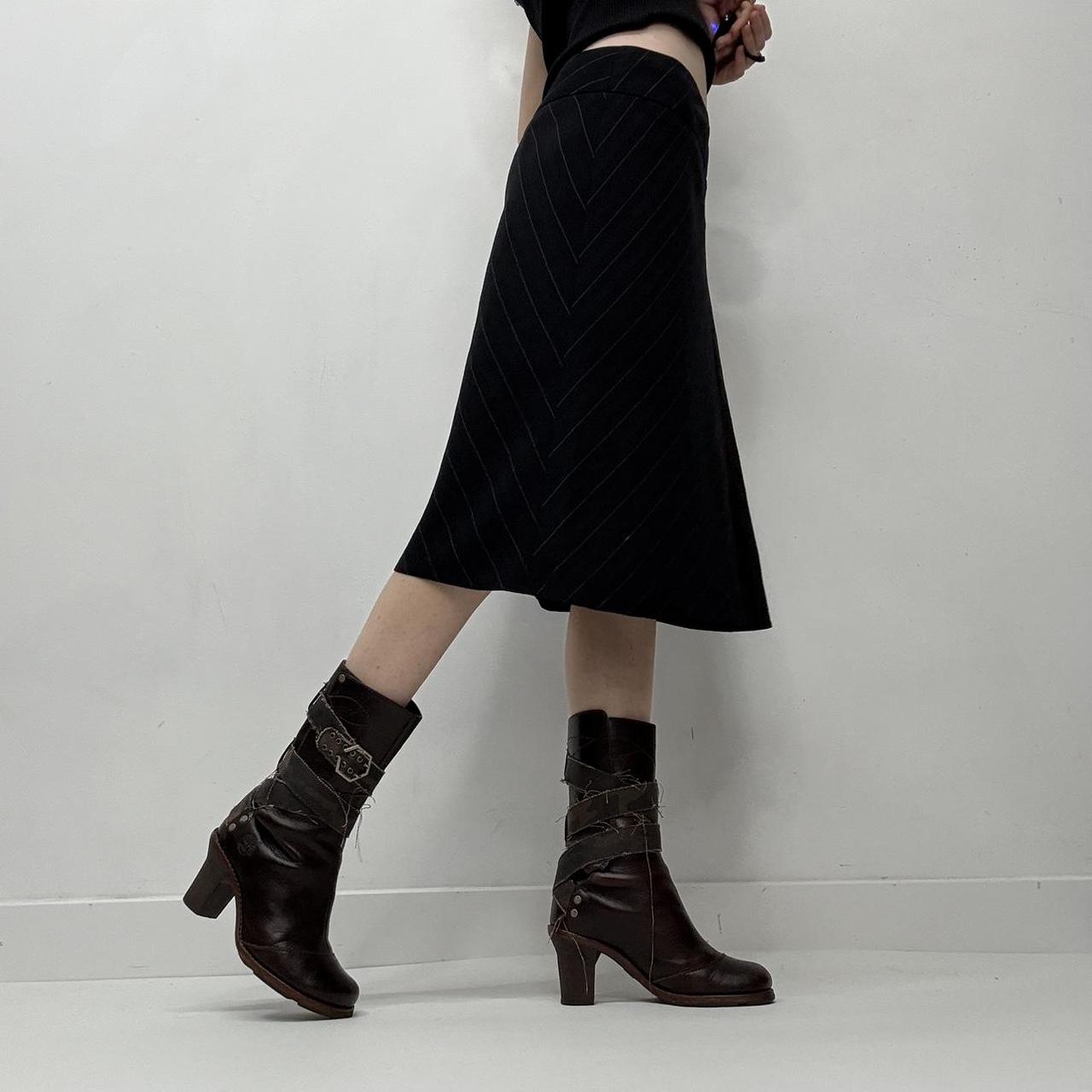 Black pinstriped fitted office skirt