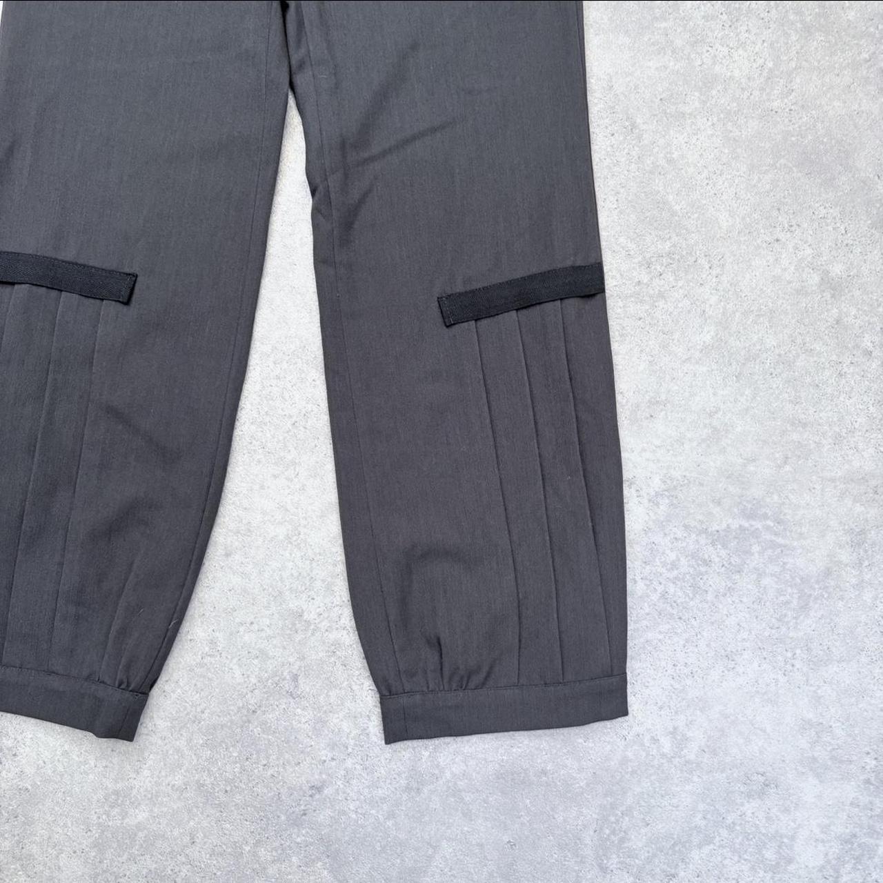 Pleated grey low-rise puff trousers