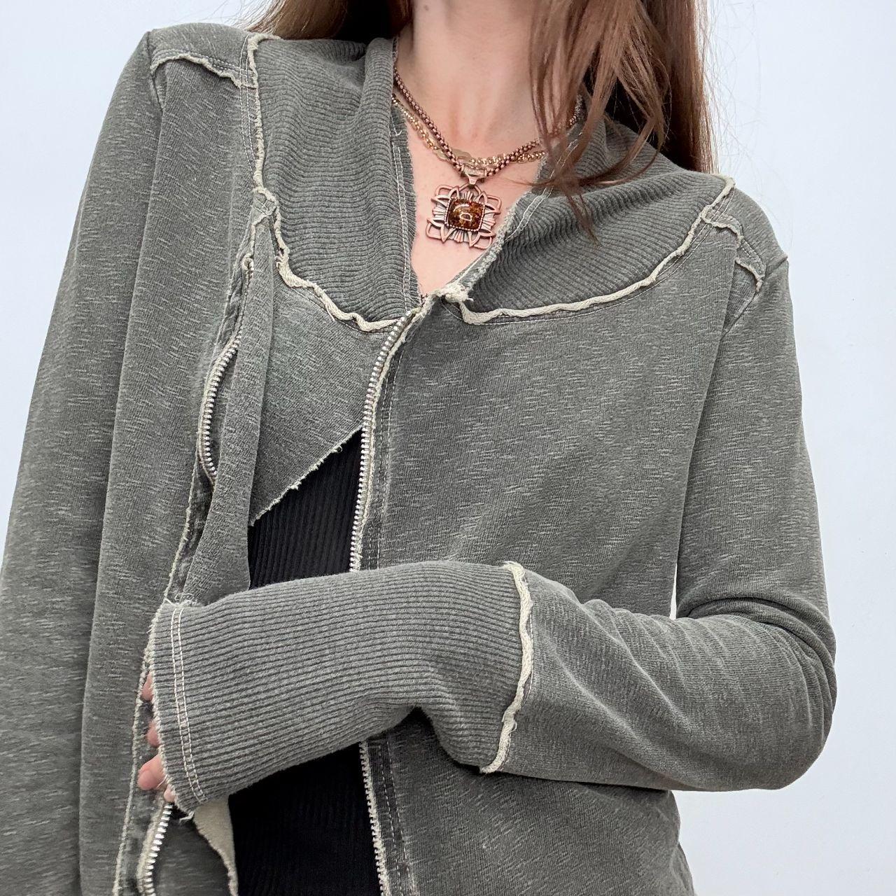 Distressed asymmetric diesel top