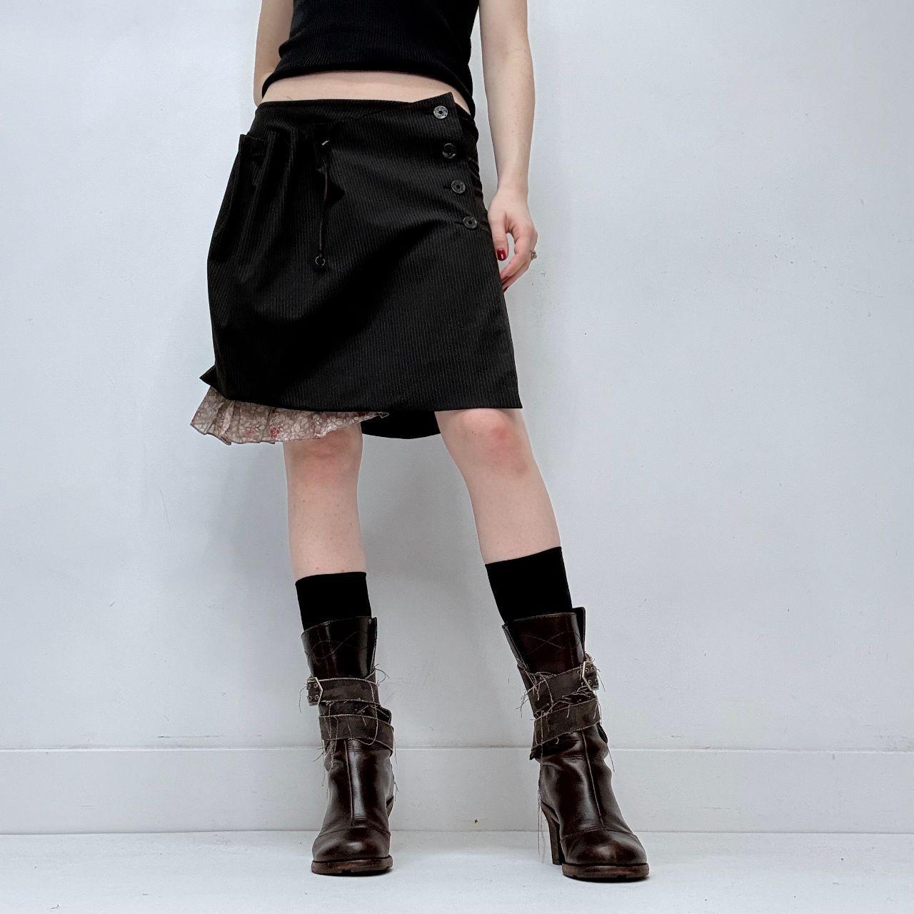 Black gathered pinstripe ruffle cop copine skirt