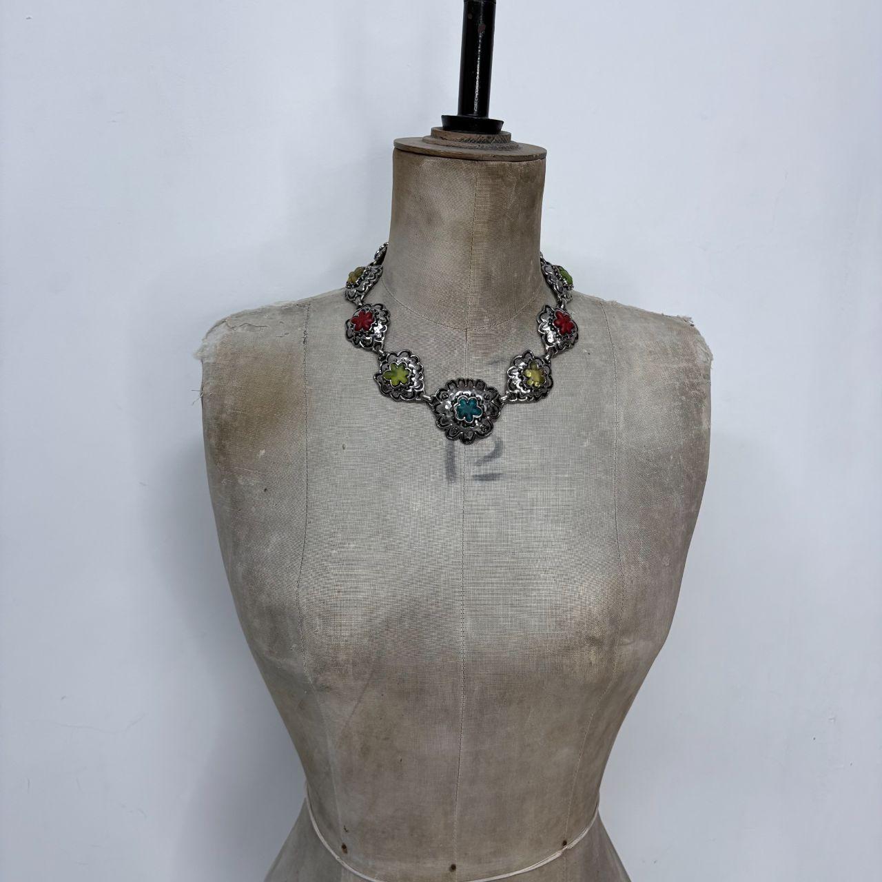 Chunky silver flower necklace