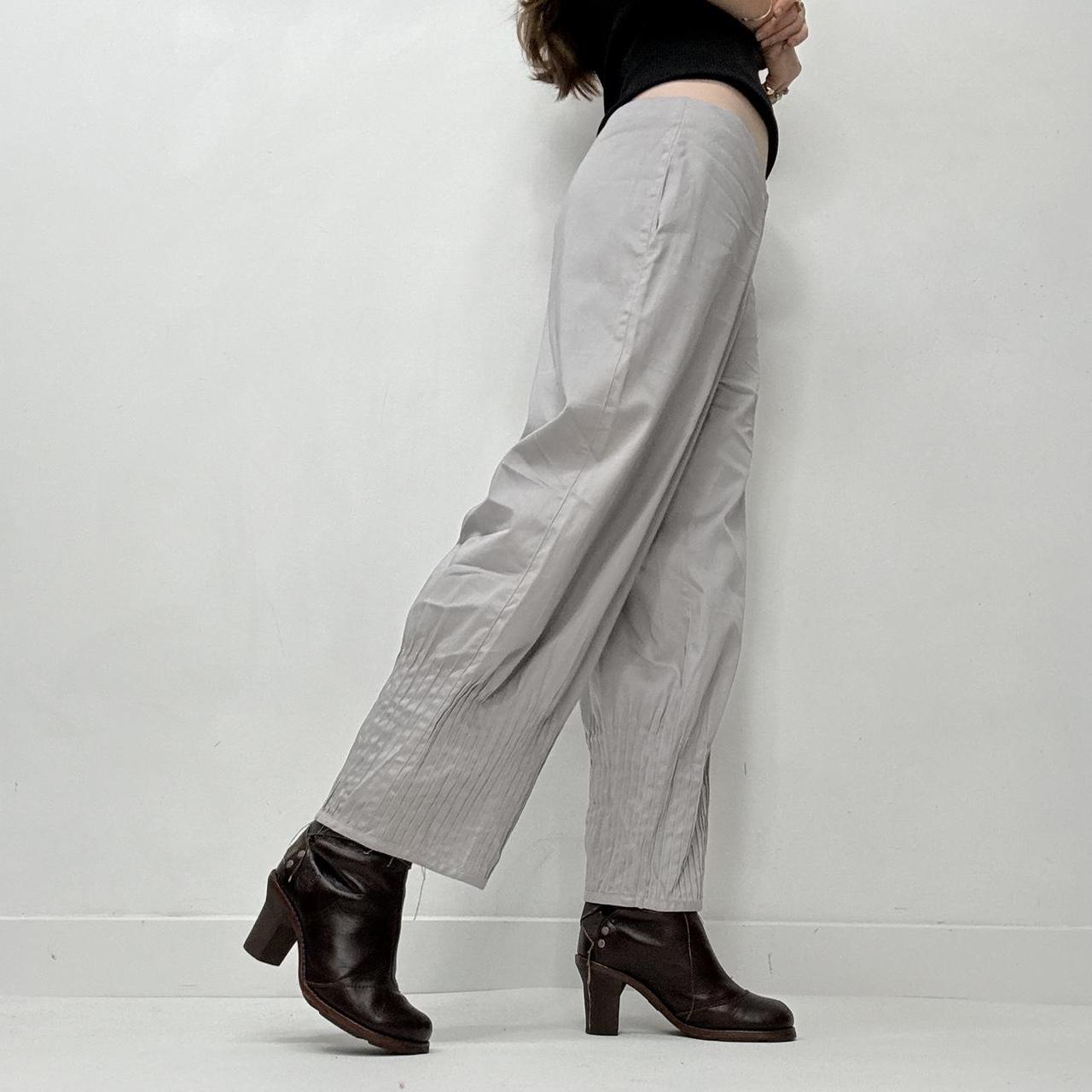 Grey pleated puff barrel trousers
