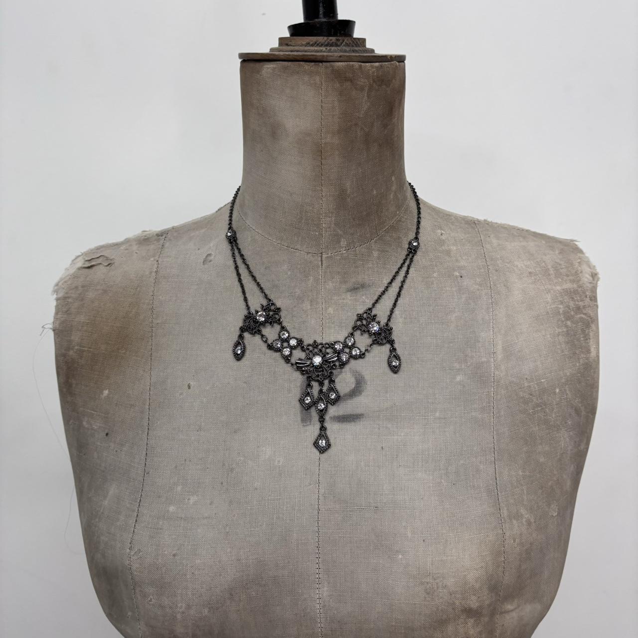 Drape gothic grunge necklace
