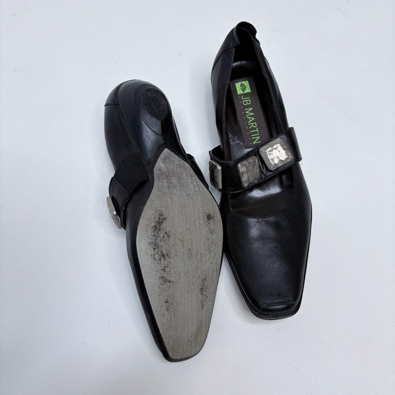 Black pointed studded ballet flats