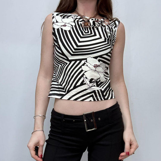 Graphic wide neck cropped baby tee vest