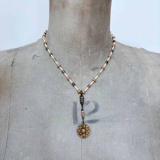 Boho beaded flower necklace