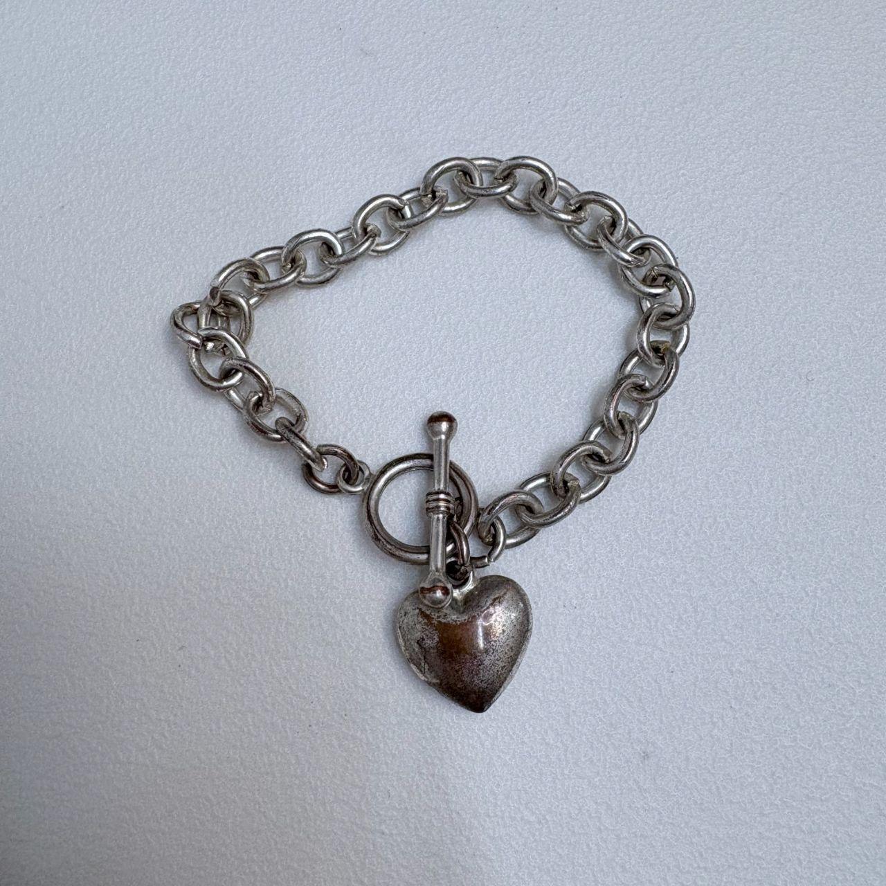 Chunky silver chain love heart bracelt