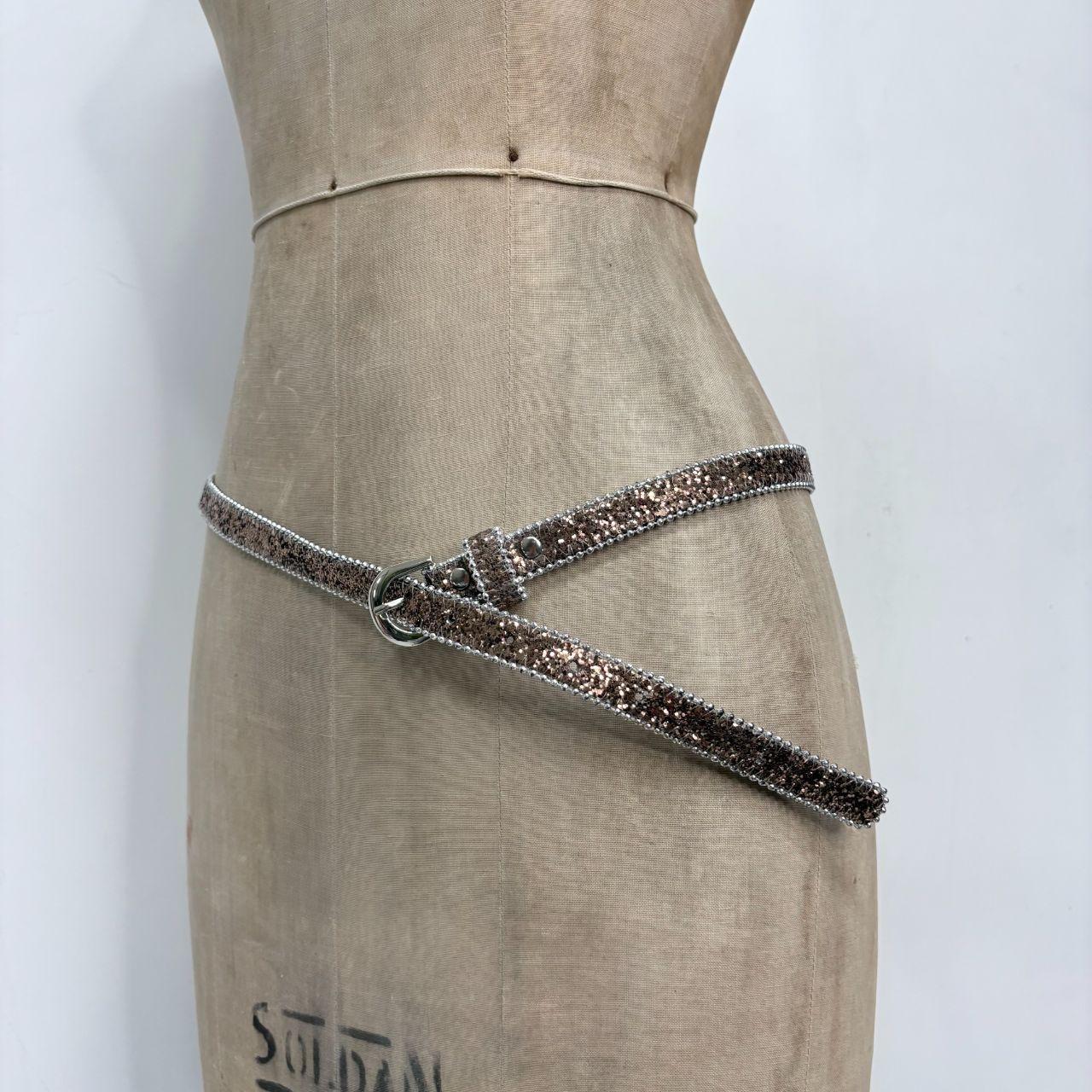 Thin silver giltter belt