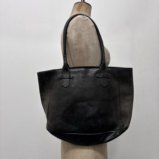 Black leather shoulder bag