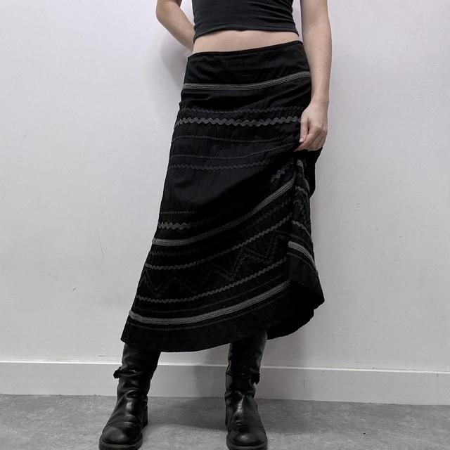Black ribbon flared midi skirt