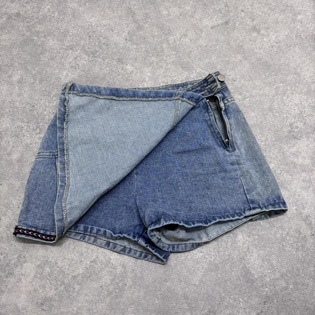 Asymmetric denim skort