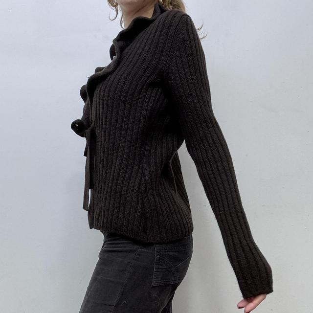 Knitted brown ribbed cardigan