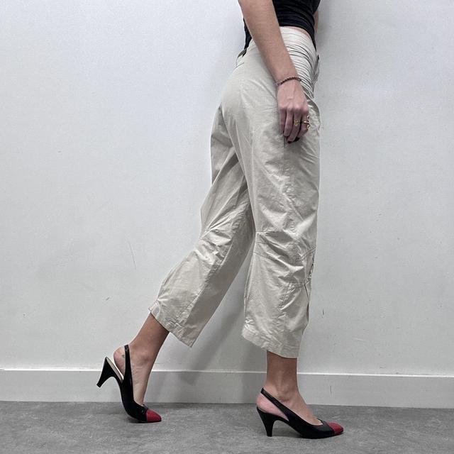 Beige barrel cropped capri trousers