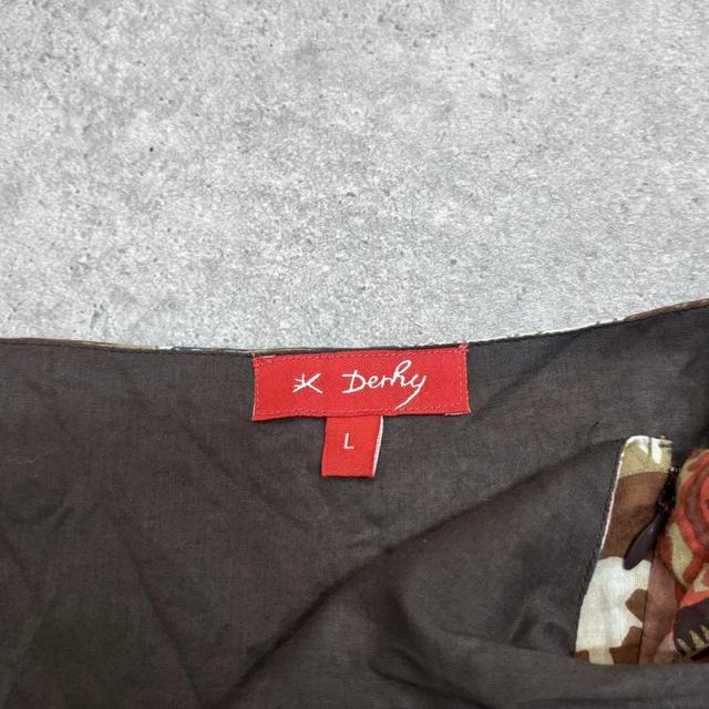Brown floral derhy pleated dress