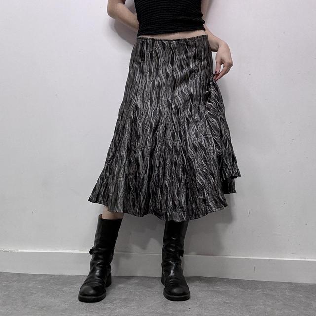 Flared crinkle printed grunge skirt