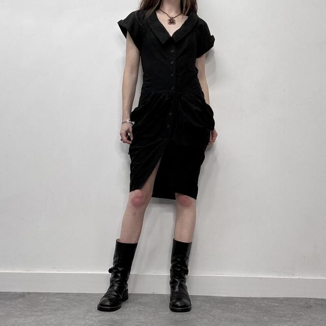 Black puff pleated midi dress