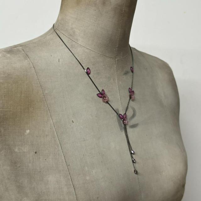 Metal flower pink gestone necklace