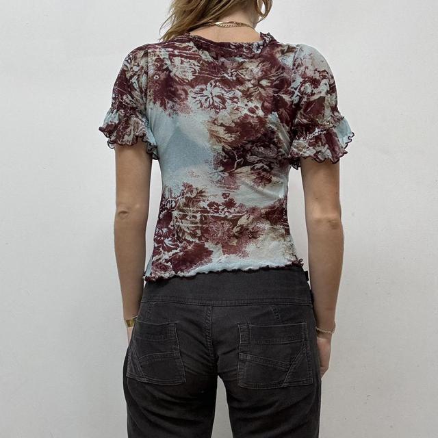 Abstract distrssed print ruffle mesh shirt