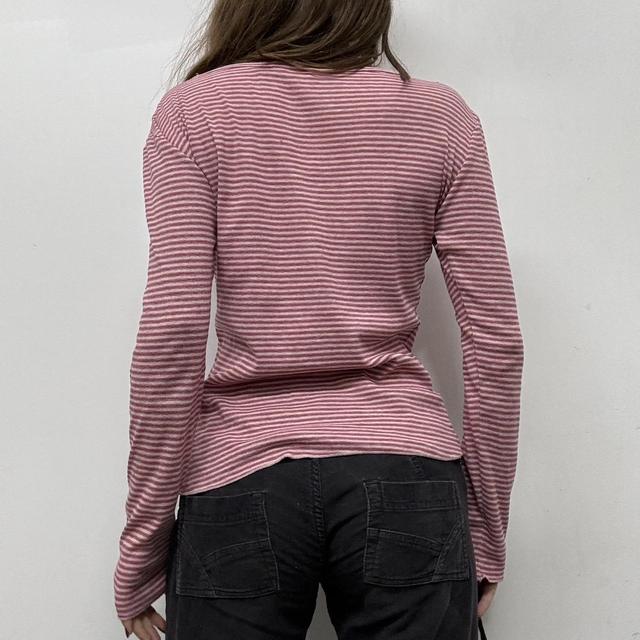 Pinstripe graphic pinstripe tshirt