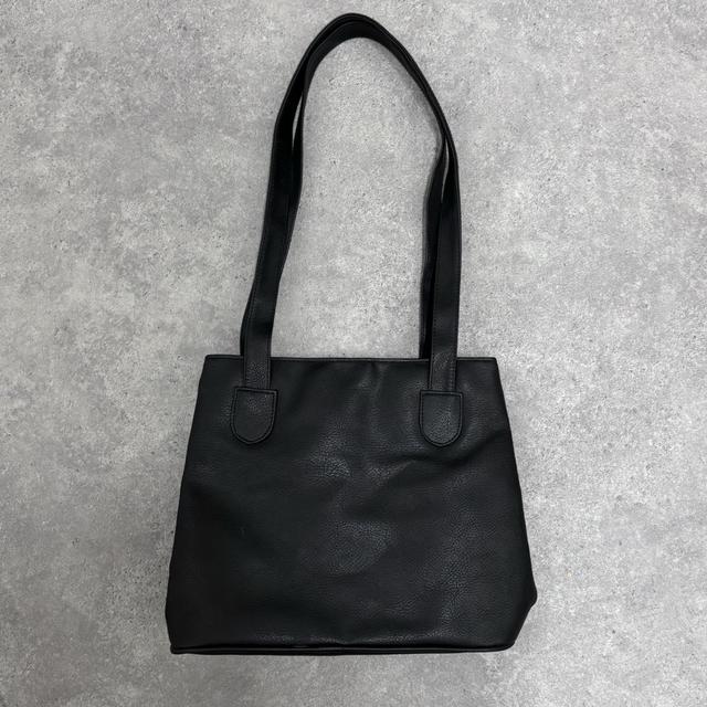 Black leather square shoulder bag
