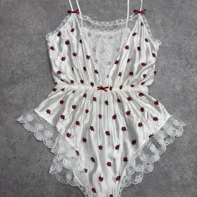 Vintage body lace suit