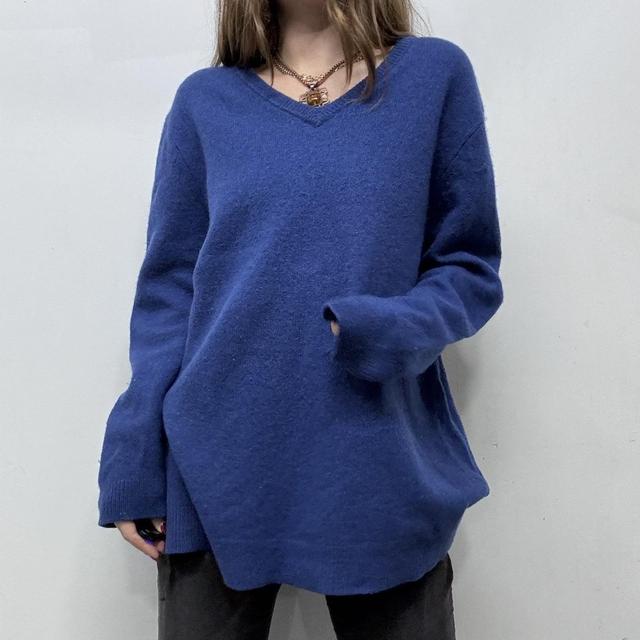 Oversized blue wool knitted jumper