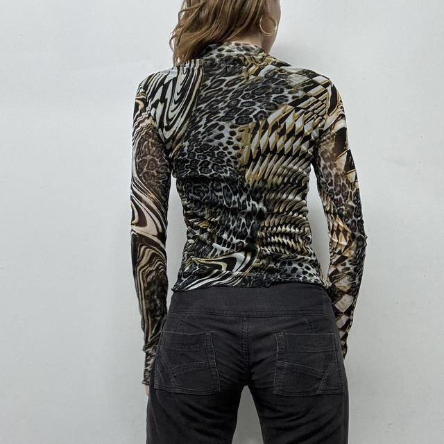 Graphic patterned micro mesh long sleeve tshirt